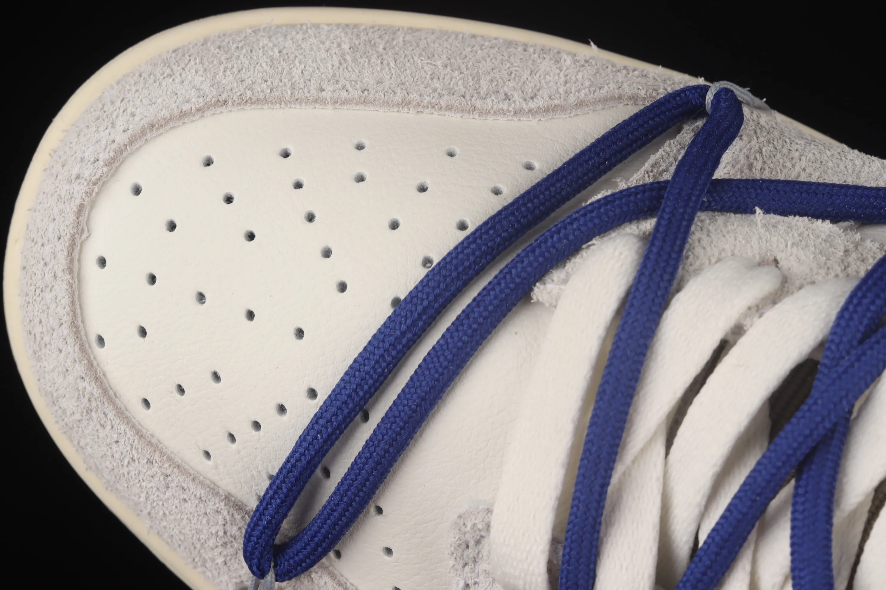 All categories Nk SB Dunk series Nk SB Dunk Low low-top sneakers cost-effective version OF x Nk Dunk Low OW SB smashing backboard fashion casual sneakers DJ0950-104